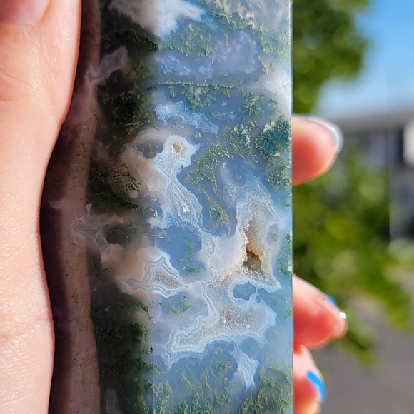 NEW 8.5" MOSS AGATE WITH BLUE CHALCEDONY TOWER - Picture 5 of 12